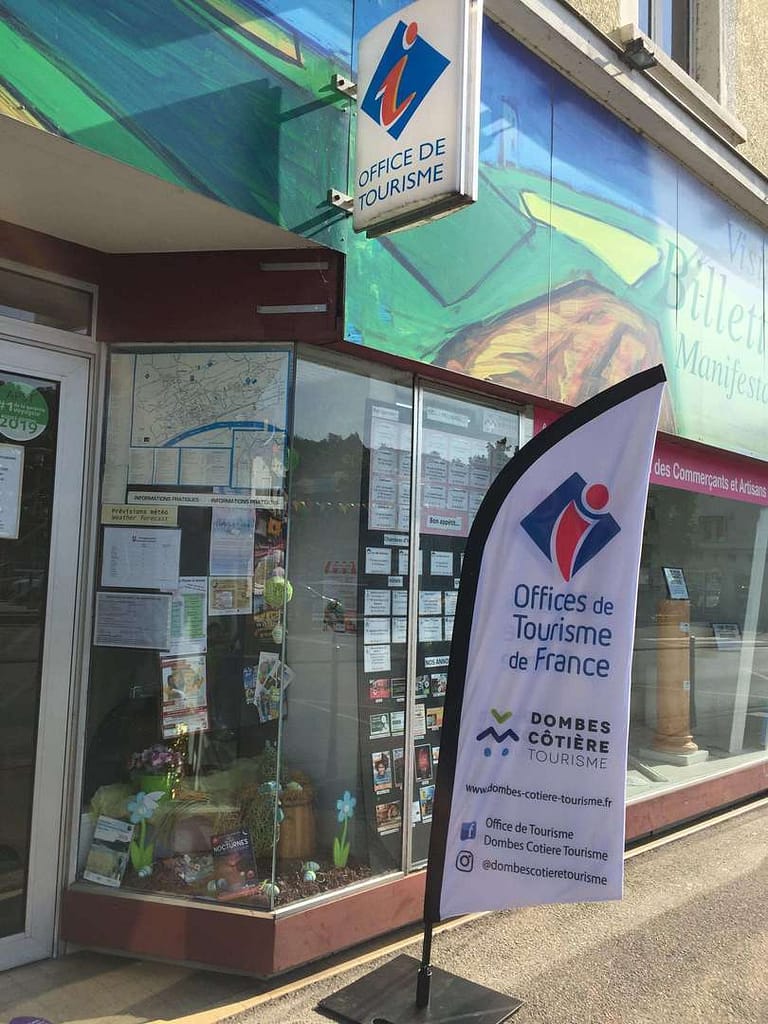 Des infos à demander, des activités à planifier, le patrimoine à visiter, le terroir à découvrir, la nature pour vous ressourcer ? L’équipe de l’Office de Tourisme de Miribel se tient à votre disposition